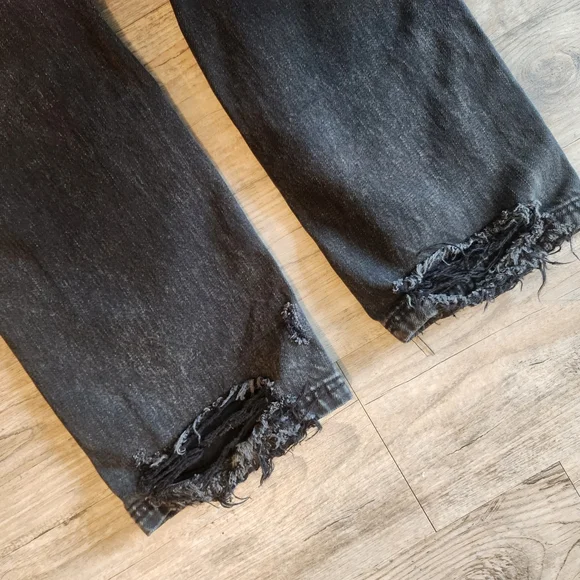 We The Free CRVY Straight Shooter Distressed Jeans - Picture 8 of 10